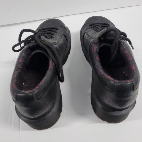 Dr. Martins Keani
Ladies size 9 - Picture 12 of 12